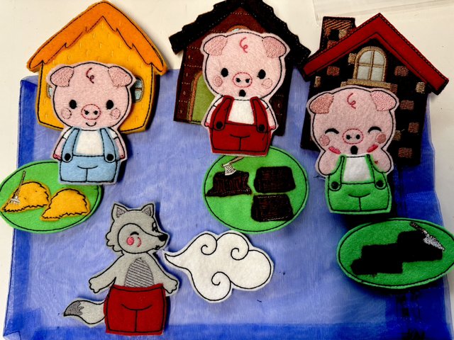 The Three Little Pigs Storytelling Set