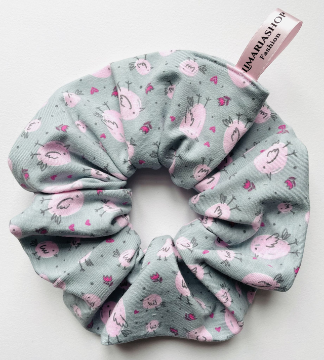 Rosa Vögel Scrunchie