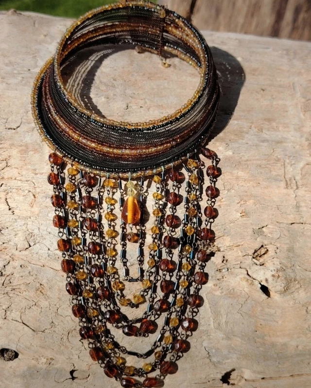 Collier plastron vintage perles marron 