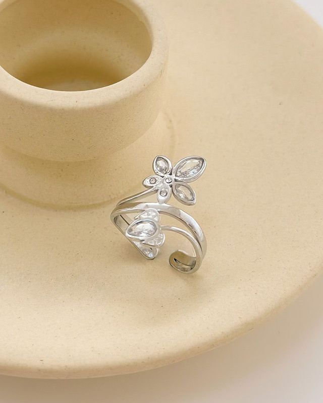 Bague argentée ajustable avec fleur et bourgeon Incrustés de Strass