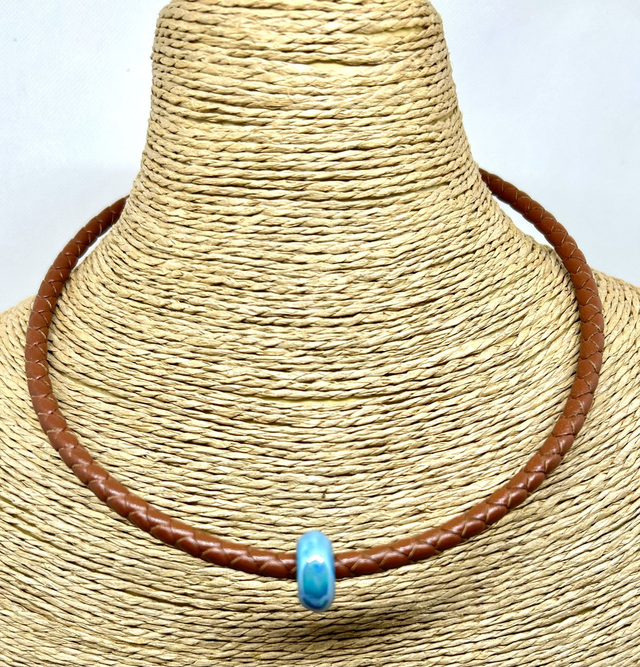 Collier cuir marron 