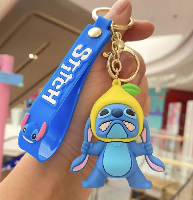 0255 - Disney - Lilo &amp; Stitch - Stitch met citroen