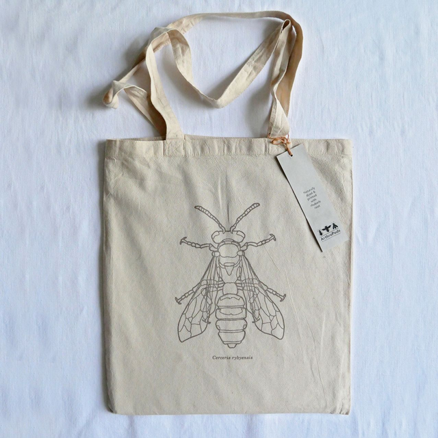 Tote bag