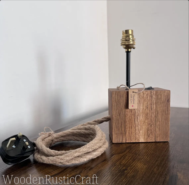 Character-Grain Solid Oak Lamp Base — Hand-Finished