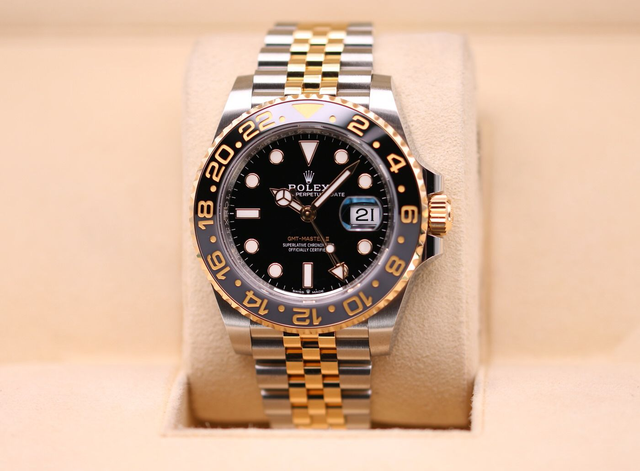 Rolex GMT-Master II - 126713GRNR 