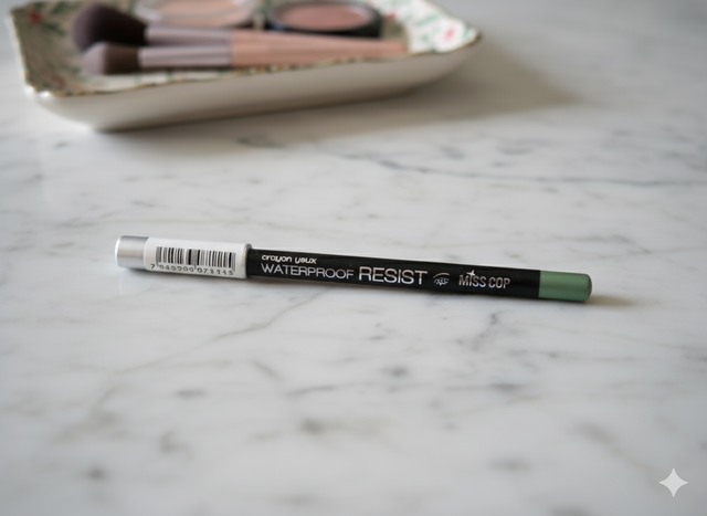 Crayon khôl waterproof vert (Miss Cop)