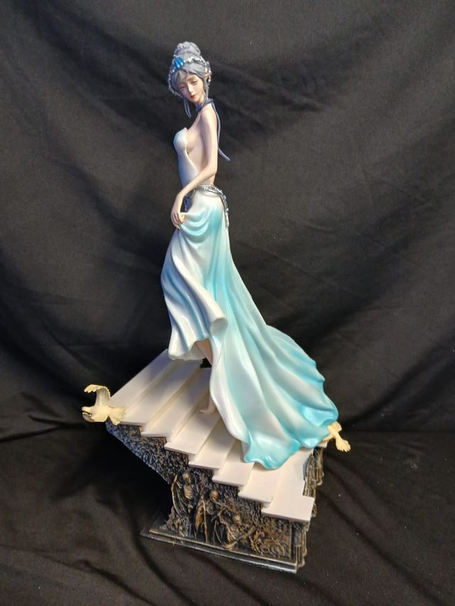 Hai Qin Yan Ghost Blade Ice Princess blue