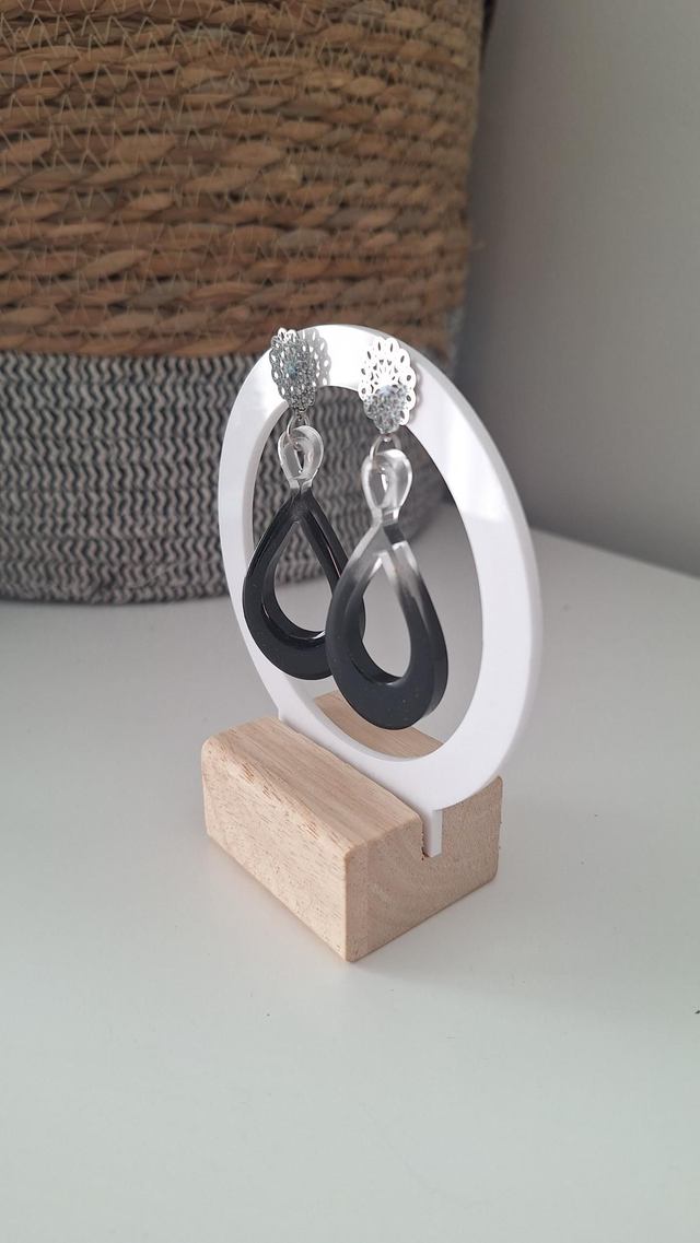 Boucles d'oreilles infinis noir et transparent