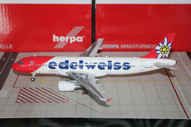 Edelweiss A320 (HB-IJU), 1:200 Herpa, selten