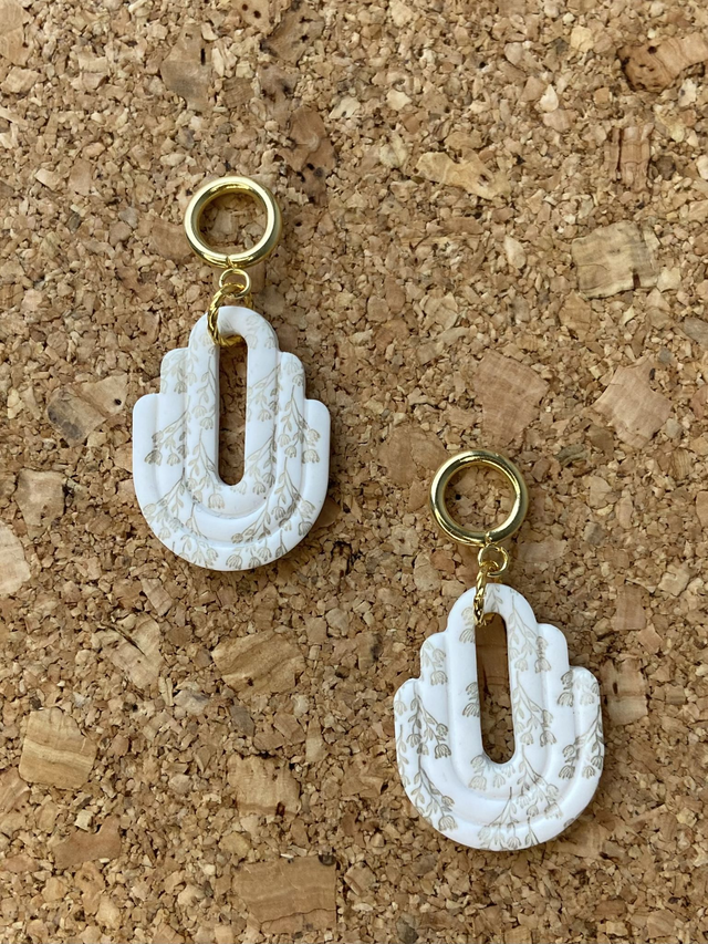 Boucles d'oreilles Ondine blanche