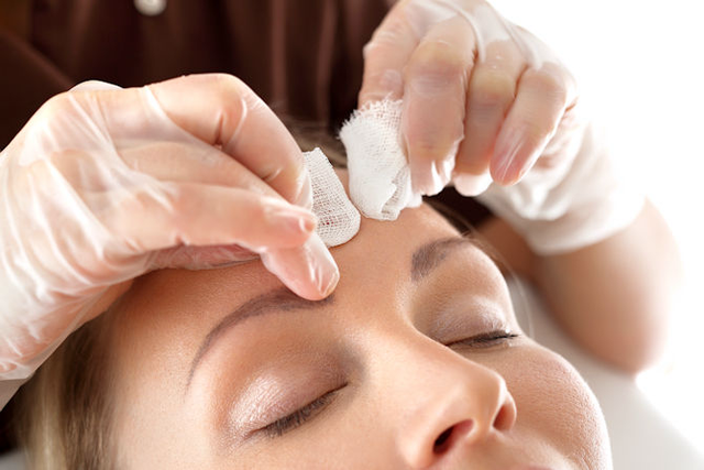 Gesichtsbehandlung - Intensiv Ausreinigung