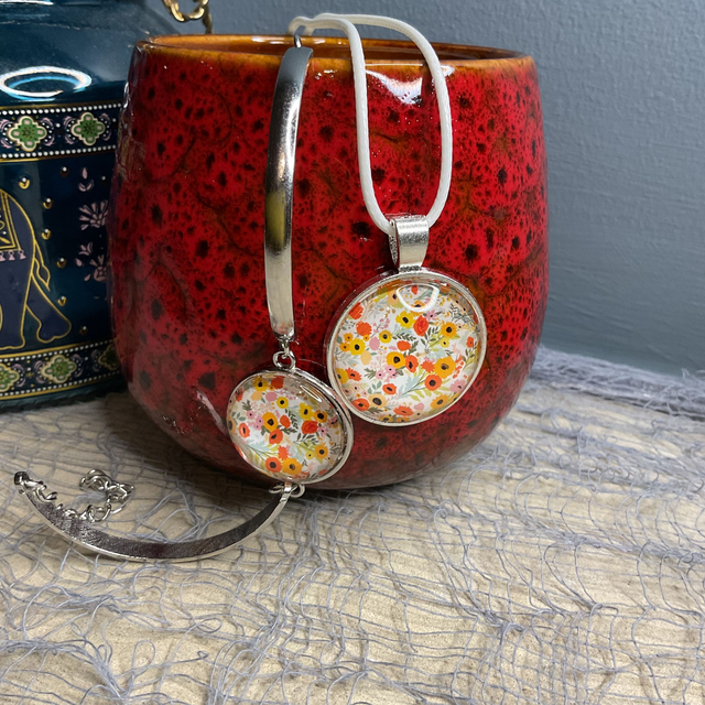 Handmade, colourful necklace and bracelet set. Beautiful coordinated jewellery gift.