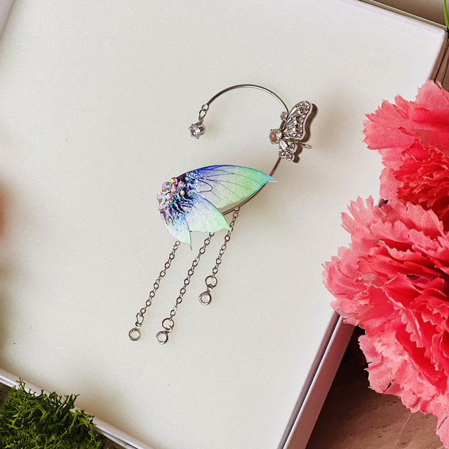 Tour d’oreille Turquoisine