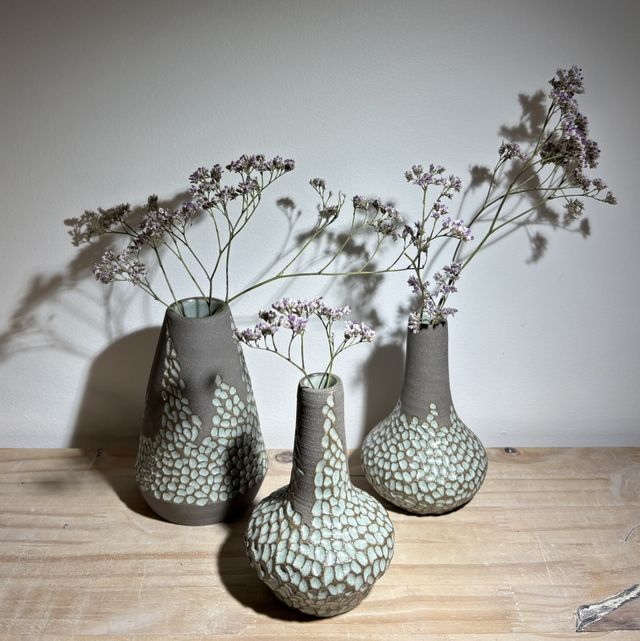 Lot de 3 soliflores en grès gris émaillé 