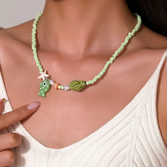 Green ceramic fish beaded necklace 