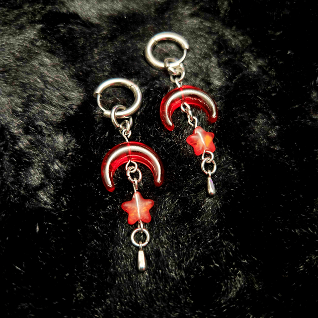 [OOAK] Stainless Steel Moon And Star Earrings [Red]