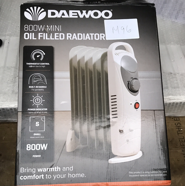 Sold - DAEWOO 800W Mini Oil Filled Radiator - M96 