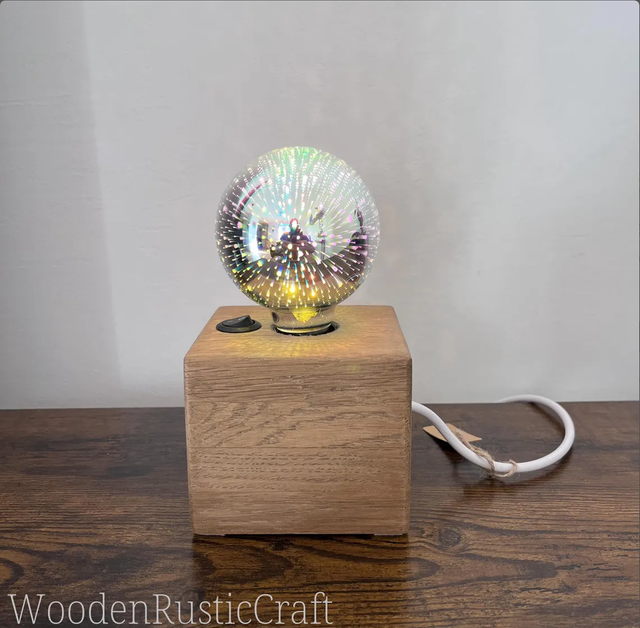 Small Oak Cube Lamp with Decorative Bulb