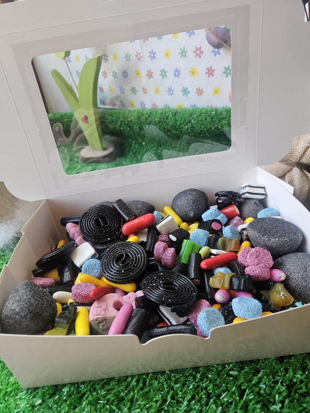 liquorice gift box 