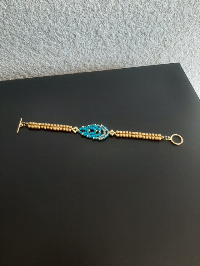 bracelet feuille tissé en perle rocaille doré , bleu - nuance  fermoir OT		 		