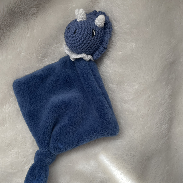 Nino, mon doudou dino