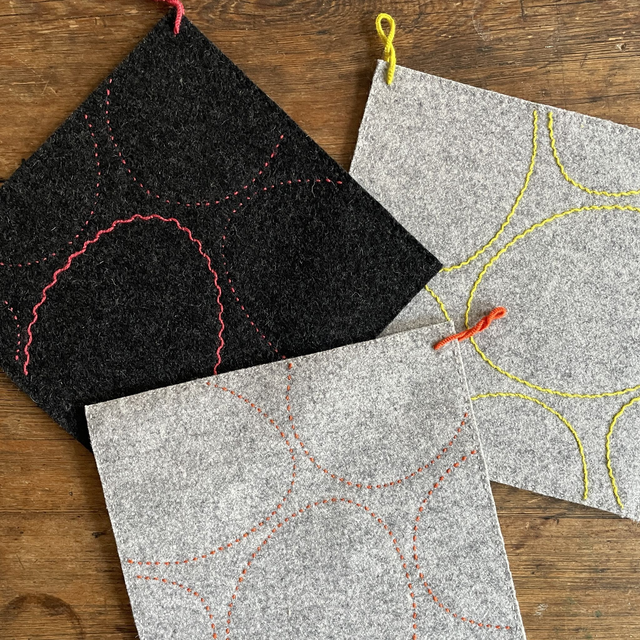 Grydelapper i vadmelsuld, sykit