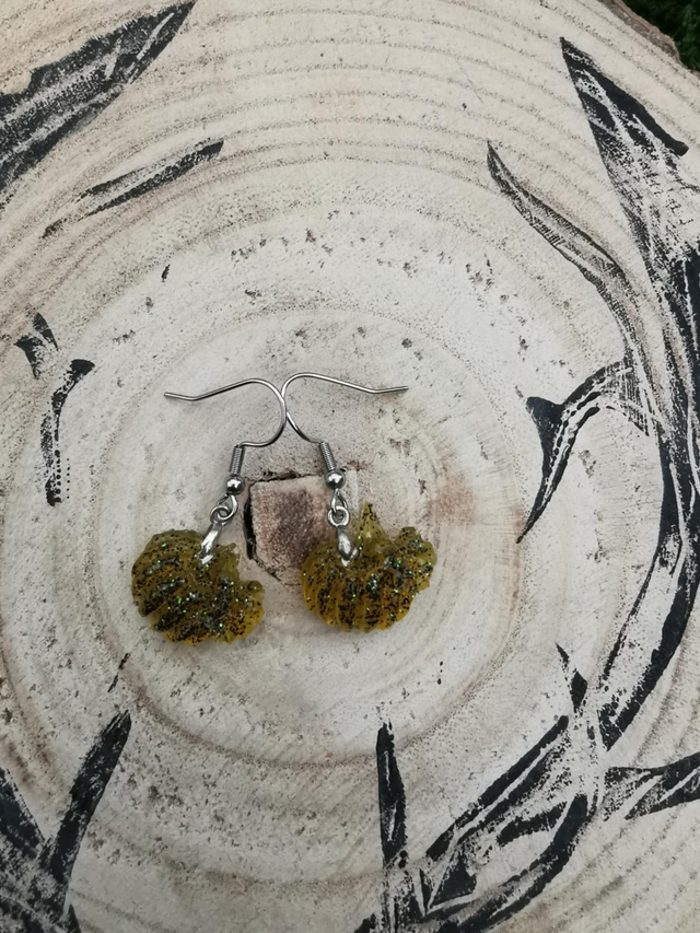 Citrouilles jaunes paillettes noires et argents