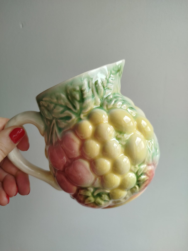 Petit pichet en barbotine 