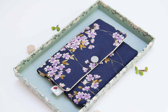 Monedero grande Satin Sakuras Blue