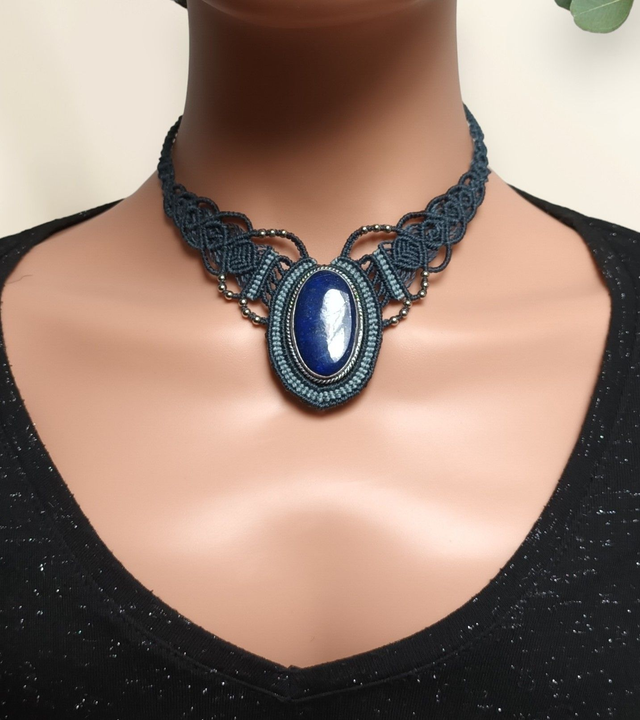 Collier en lapis lazuli