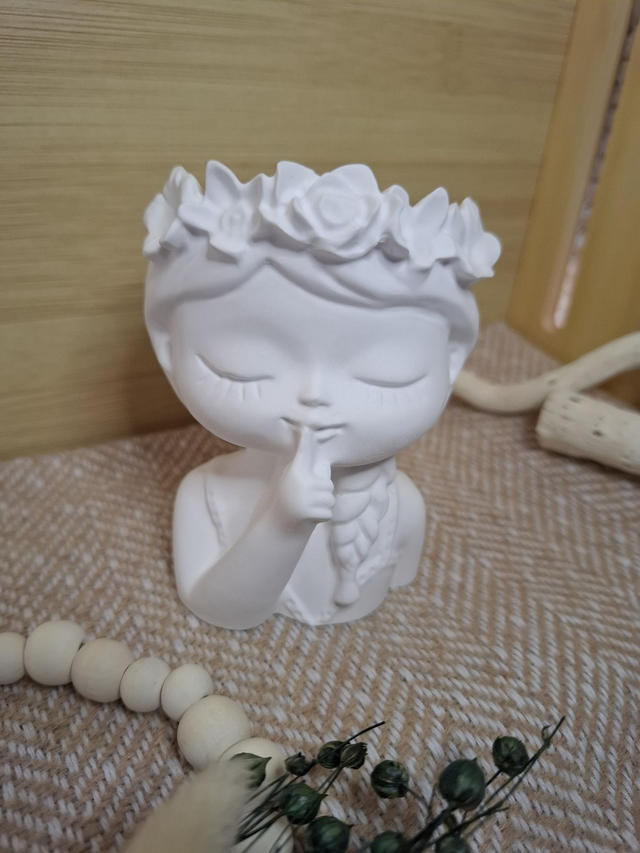 Blumenmädchen  "psst"