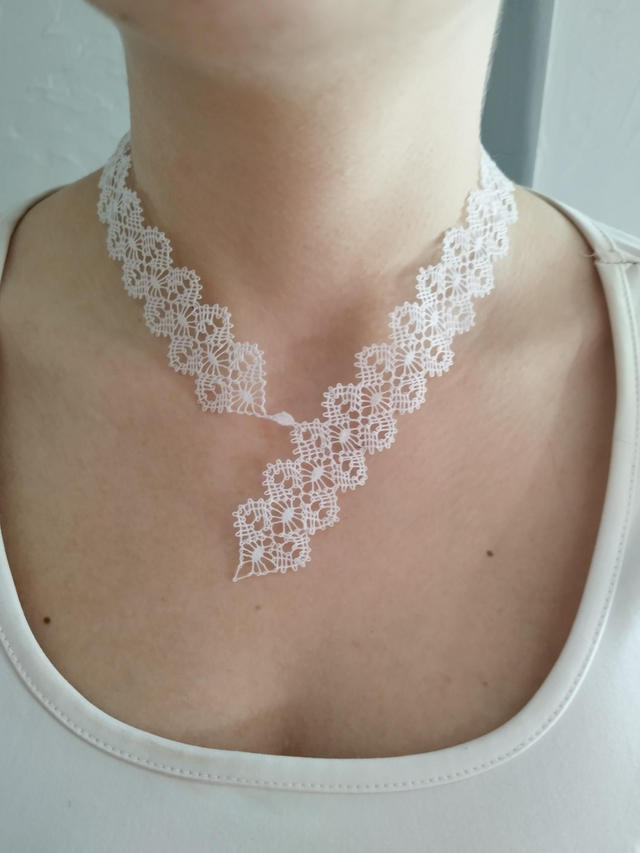 Collier blanc nuage d&#039;été 