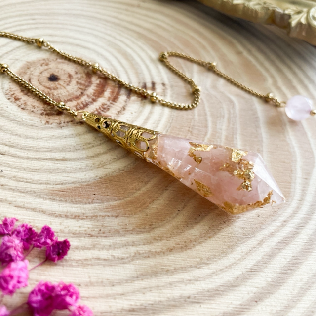 Grand pendule en quartz rose