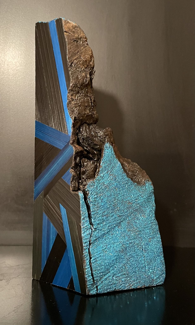 Ronce de noyer couleur bleu et noir