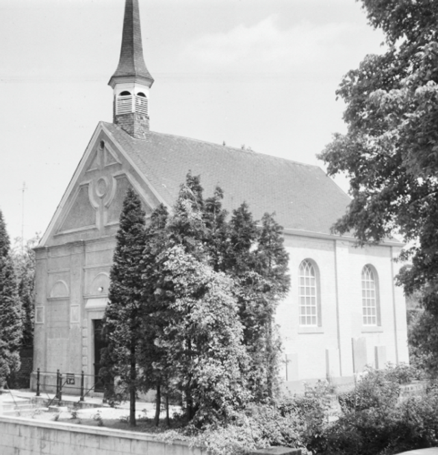 Ticket. Datum 10 april. Leopolds Kerkje, Meerssen. incl. Album.