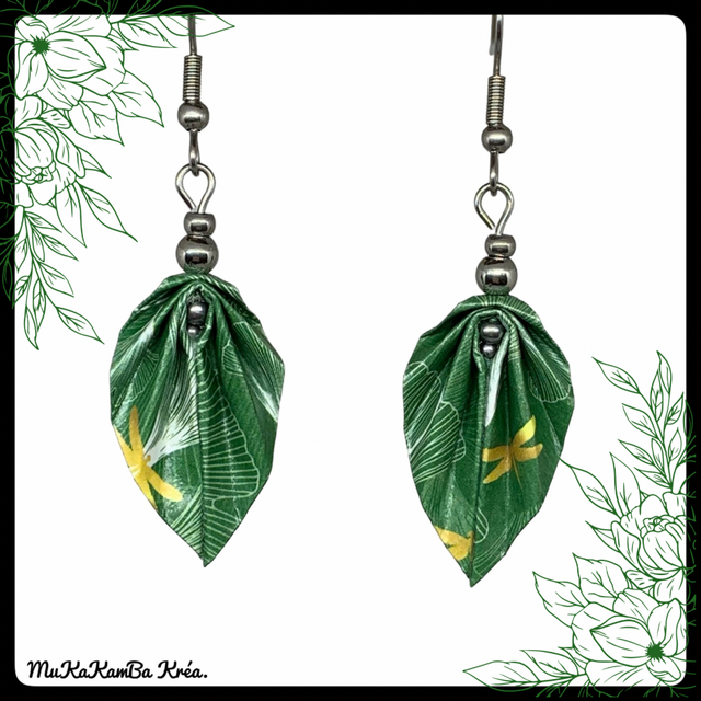 Boucles d’oreilles feuilles en origami 