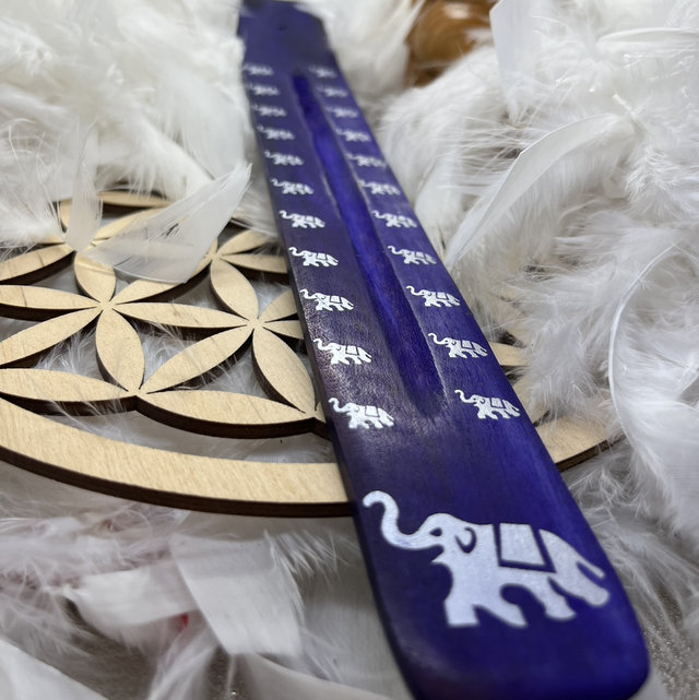 Porte encens éléphant violet 