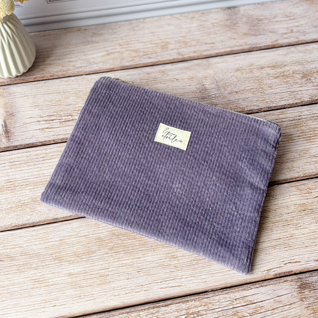 Pochette plate en velours violet