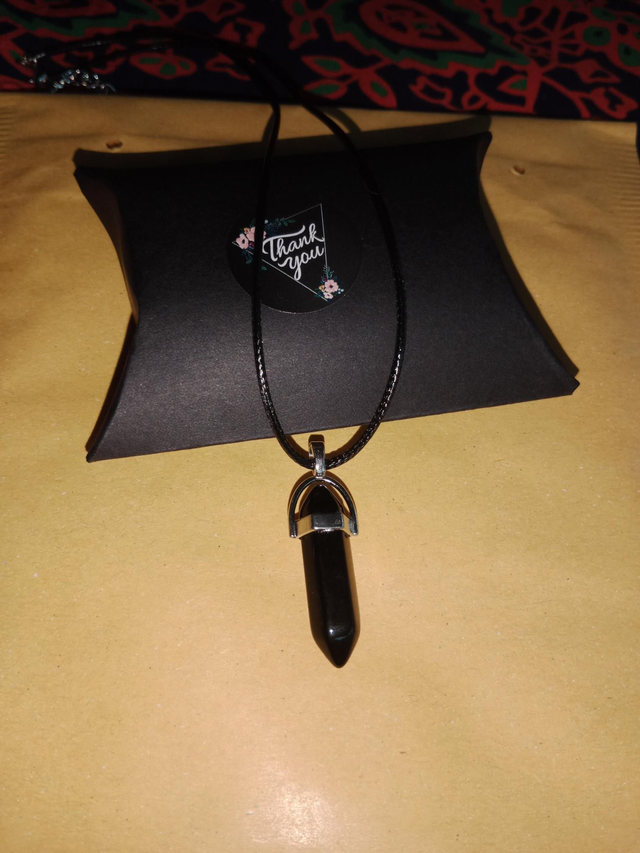 Obesek črn  ,obsidian