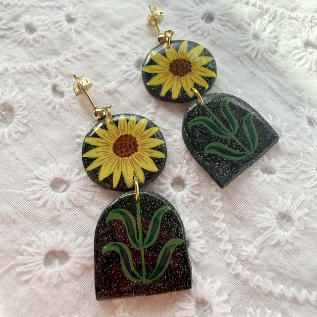 Black Glittery Sunflower Dangly Earrings