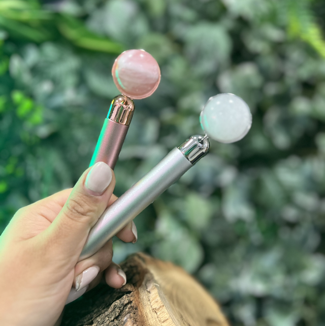 Rose Quartz vibrating massager 