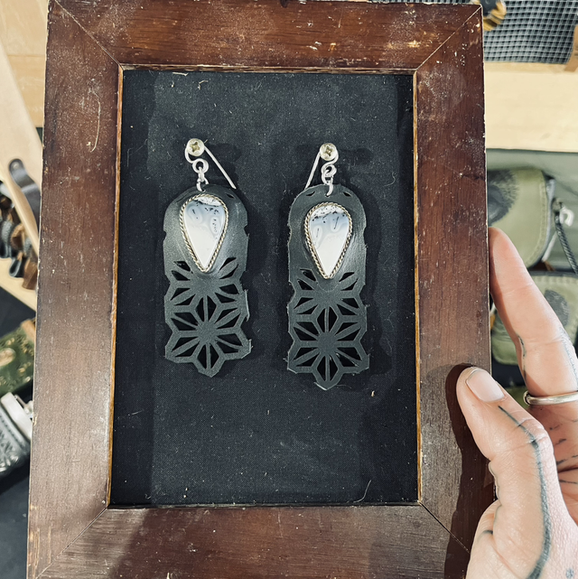 Boucles d’oreilles dentridique 