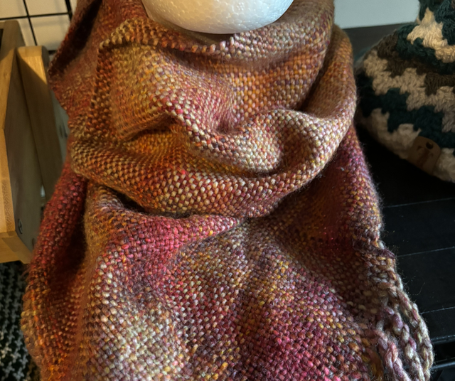 V cowl woven 