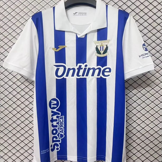 Primera equipación club deportivo Leganés 25, 26