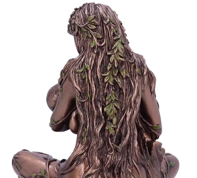 Prachtig klein beeldje Moeder aarde met kind (12cm)