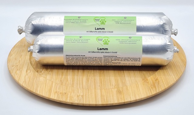 Wurst Lamm mit Süßkartoffel, Apfel, Kräuter & Distelöl