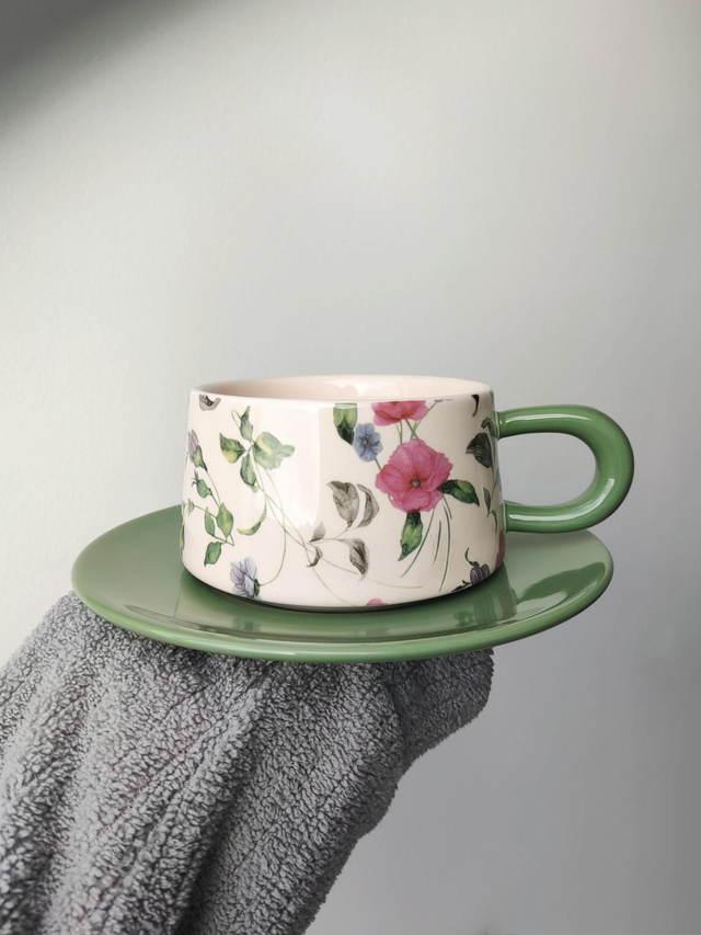 Tasse à café et soucoupe à café en céramique fleurs 