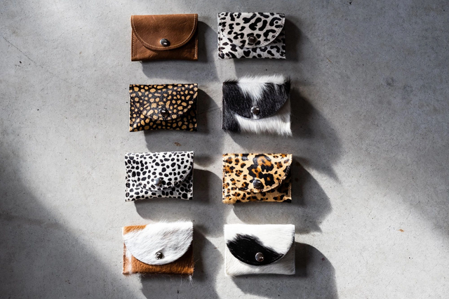 Portefeuille en cuir de vachette à bouton-pression