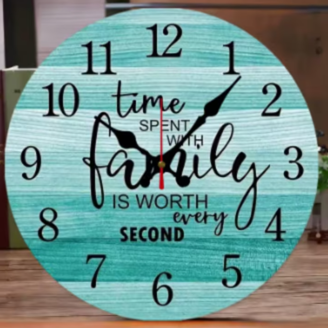 Ronde wandklok van hout Family (25cm)