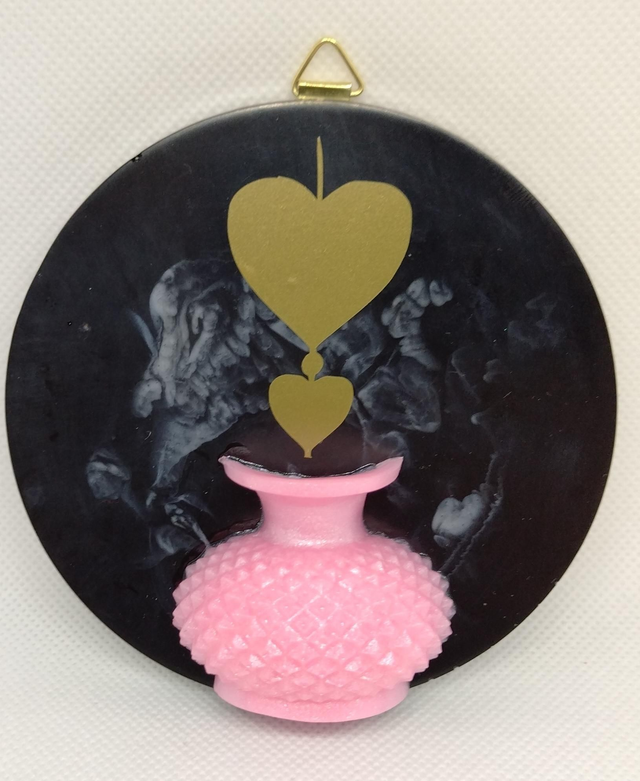 Suspension vase et coeur